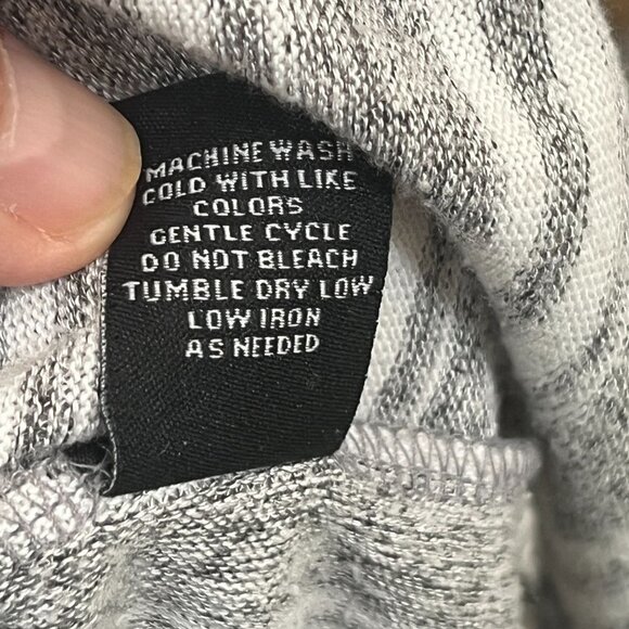 Chacha Vente Pullover Womens Gray Striped Sweater Size‎ M - Picture 4 of 6